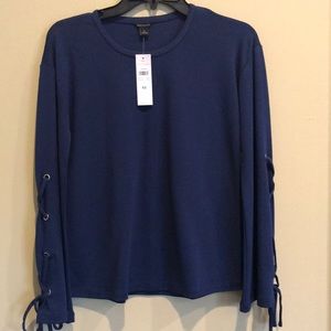 🌺HP🌺Ann Taylor Long  Bell Sleeve Top